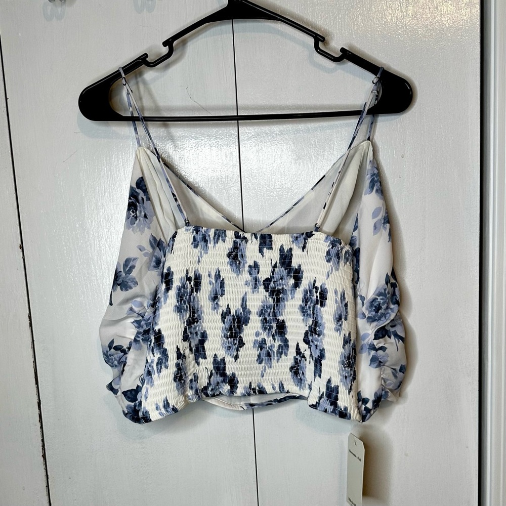 Abercrombie‎ Fitch Floral Smocked Crop Cami Top Ivory Blue XL NWT - Picture 2 of 3